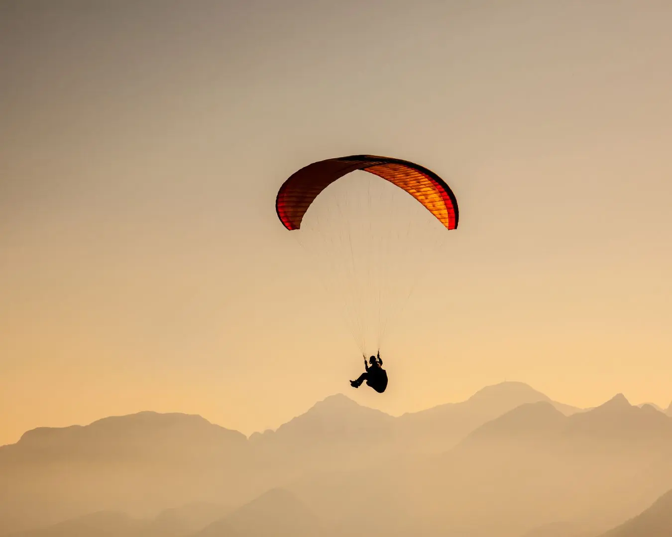 Paragliding in sri Lanka
